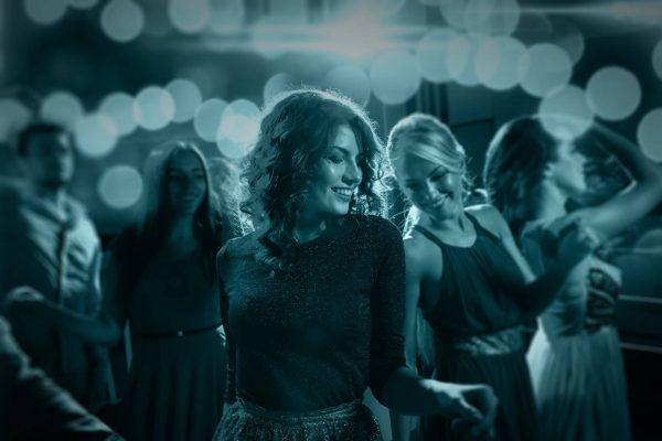 shutterstock_418230241 edit blur-web